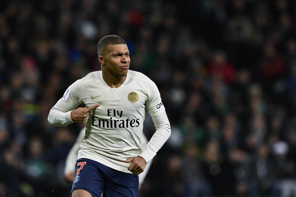 意媒：国米有意布鲁日20岁右后卫基里亚尼·萨贝，预计约700万欧